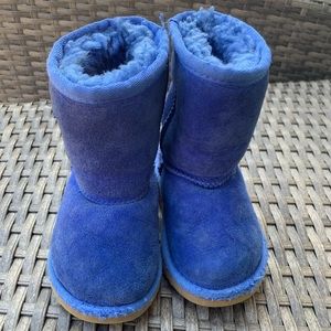 Uggs boots size 7